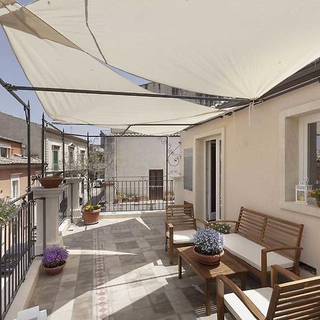 Casa Hybla Apartment Ragusa Cameră foto