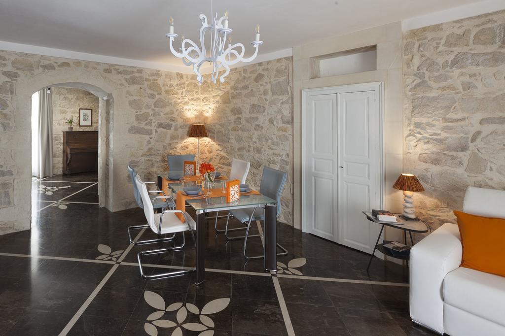 Casa Hybla Apartment Ragusa Cameră foto